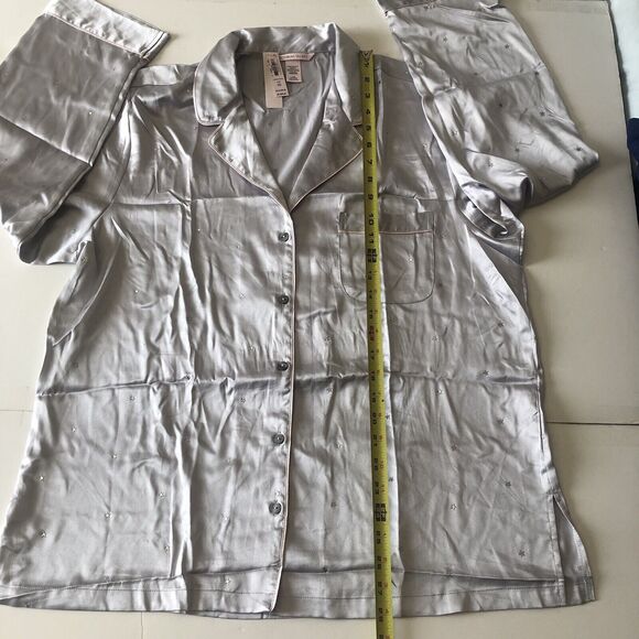 Victoria’s Secret Women Gray Star Embellished Pink Trim Pajama Set Large - Picture 7 of 16